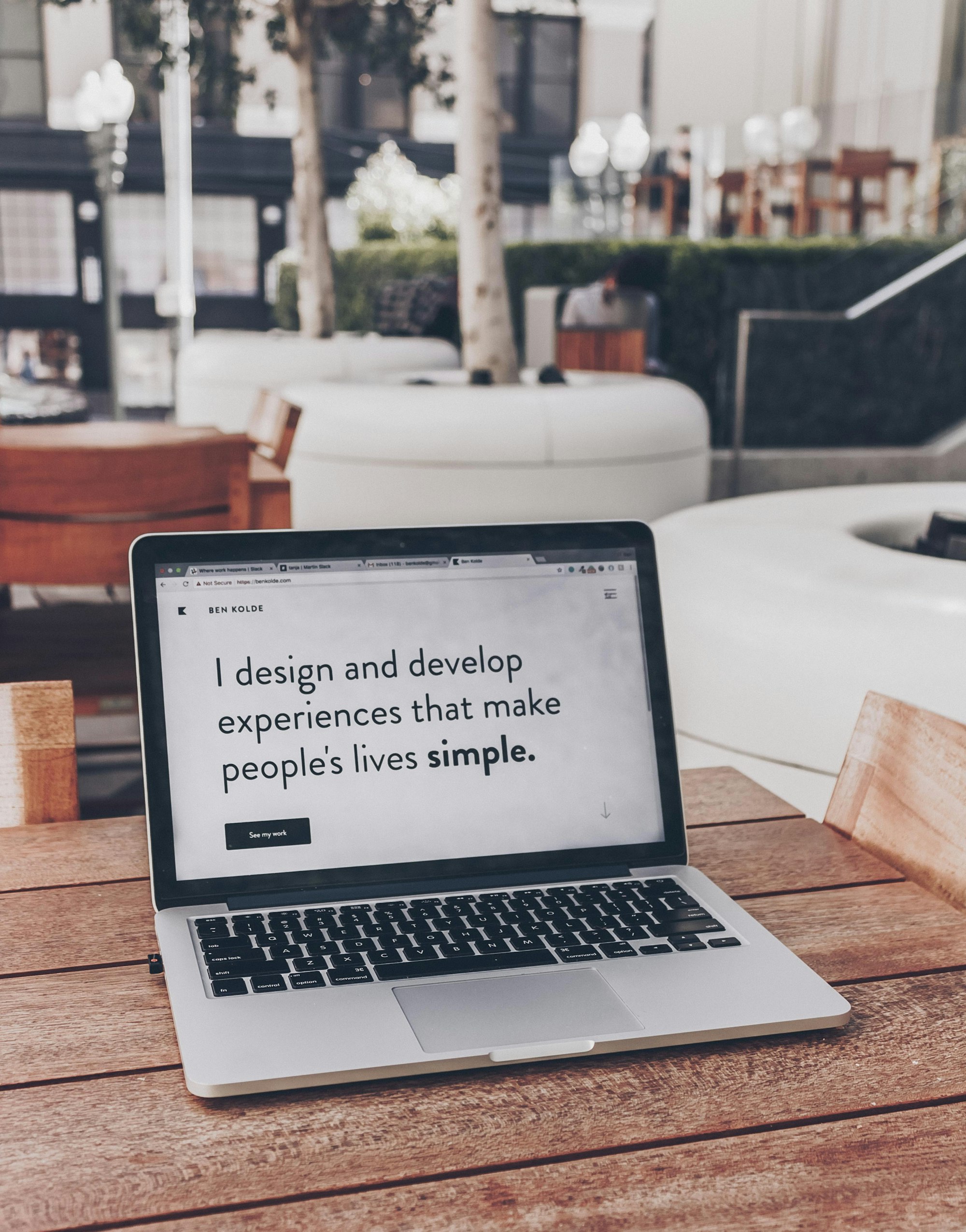 B2B UI/UX Trends 2026: Bento Grid & Mikrointeraktionen | MGSupport
